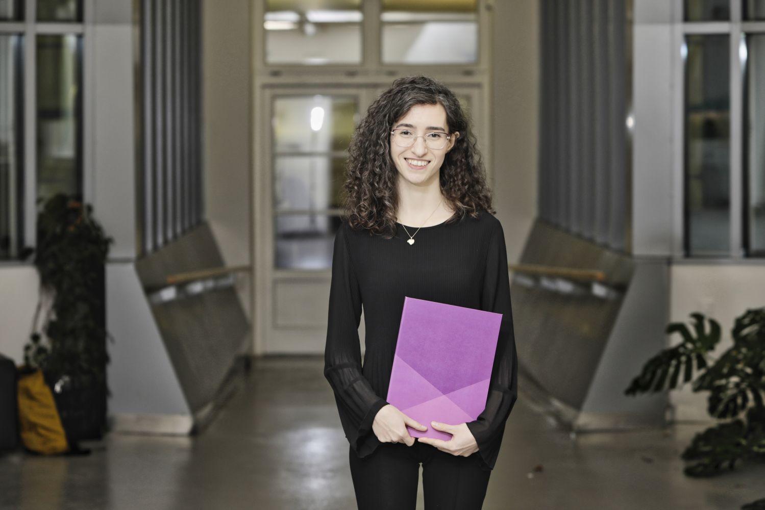 Suada Djukaj awarded by the 2024 Martina Roeselová Memorial Fellowship grant